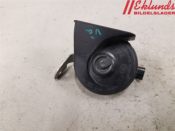 Horn VOLVO V40 Hatchback (525, 526)