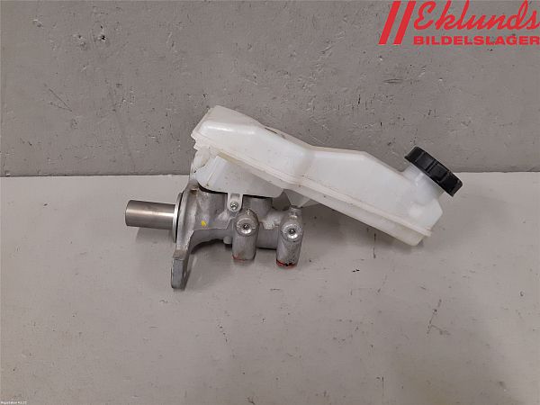 Brake - Master cylinder OPEL MOKKA
