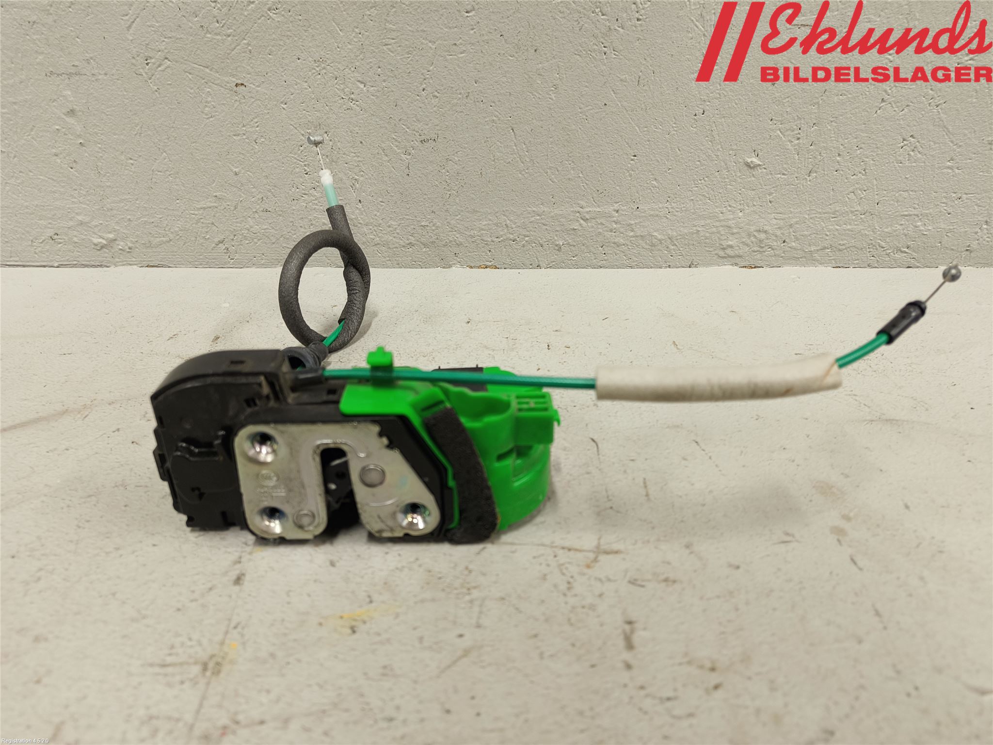Hyundai i40 I CW (VF) Door lock 813103Z000, 81310 3Z000 - Autoparts24