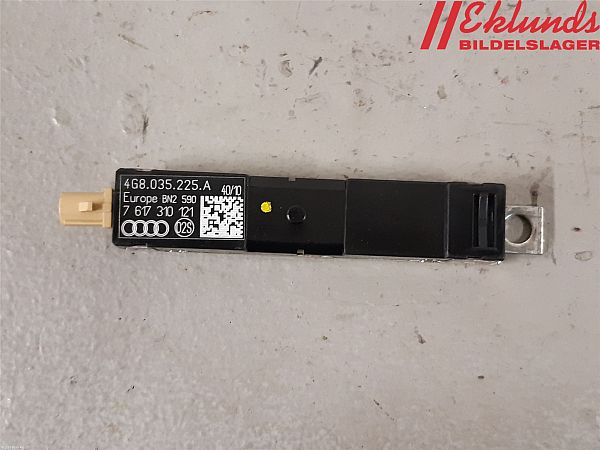 Wzmacniacz antenowy AUDI A7 Sportback (4GA, 4GF)