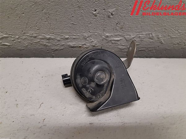 Horn VOLVO V40 Hatchback (525, 526)