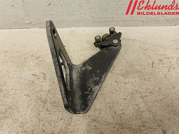 Sliding door roller hinge