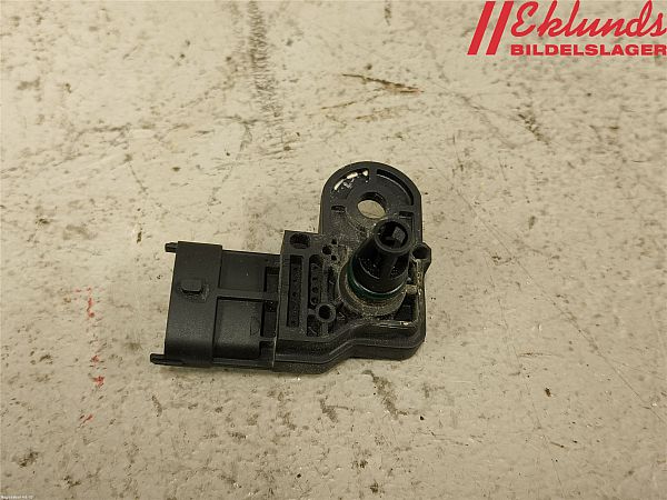 common rail (Injectie) / Verstuiver Brug VOLVO V70 III (135)