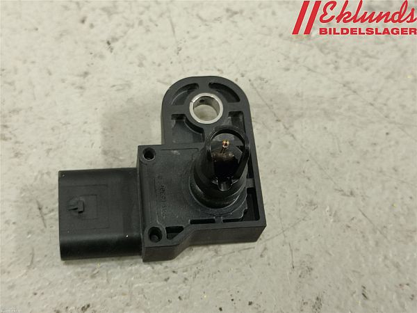 common rail (Injectie) / Verstuiver Brug PEUGEOT 3008 SUV (M_)