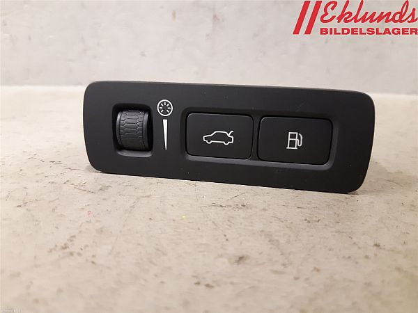 Bouton contact divers