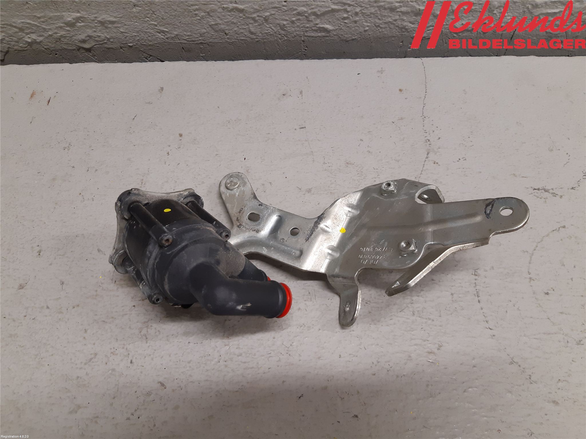 31368312 : Circulation pump and Water pump - Autoparts24