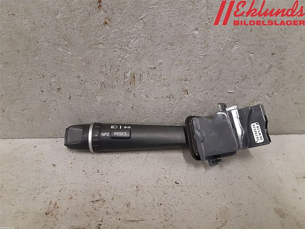 commutateur de clignotant VOLVO V70 Mk II (285)