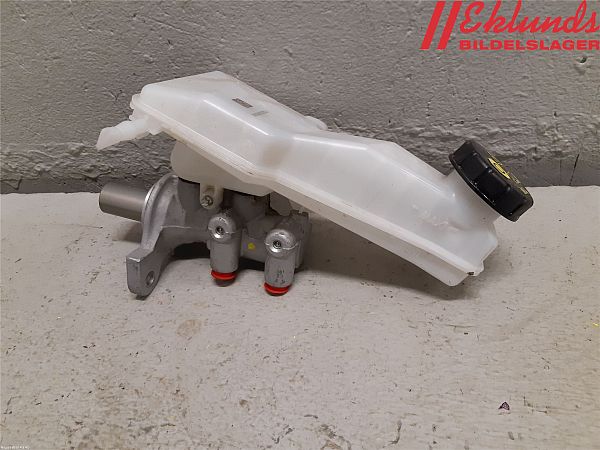 Brake - Master cylinder OPEL MOKKA