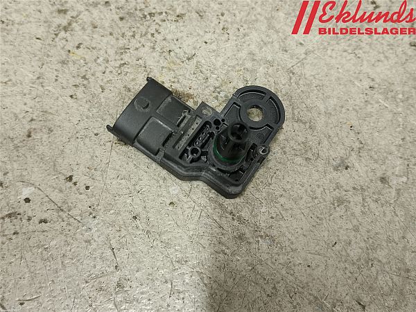 common rail (Injectie) / Verstuiver Brug VOLVO V60 I (155, 157)