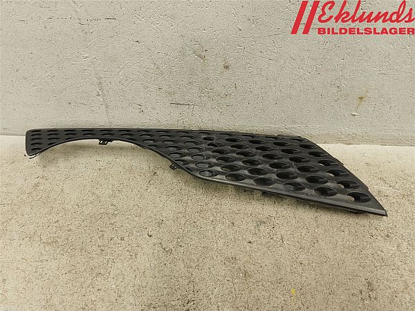 Grill / gitter NISSAN JUKE (F15)
