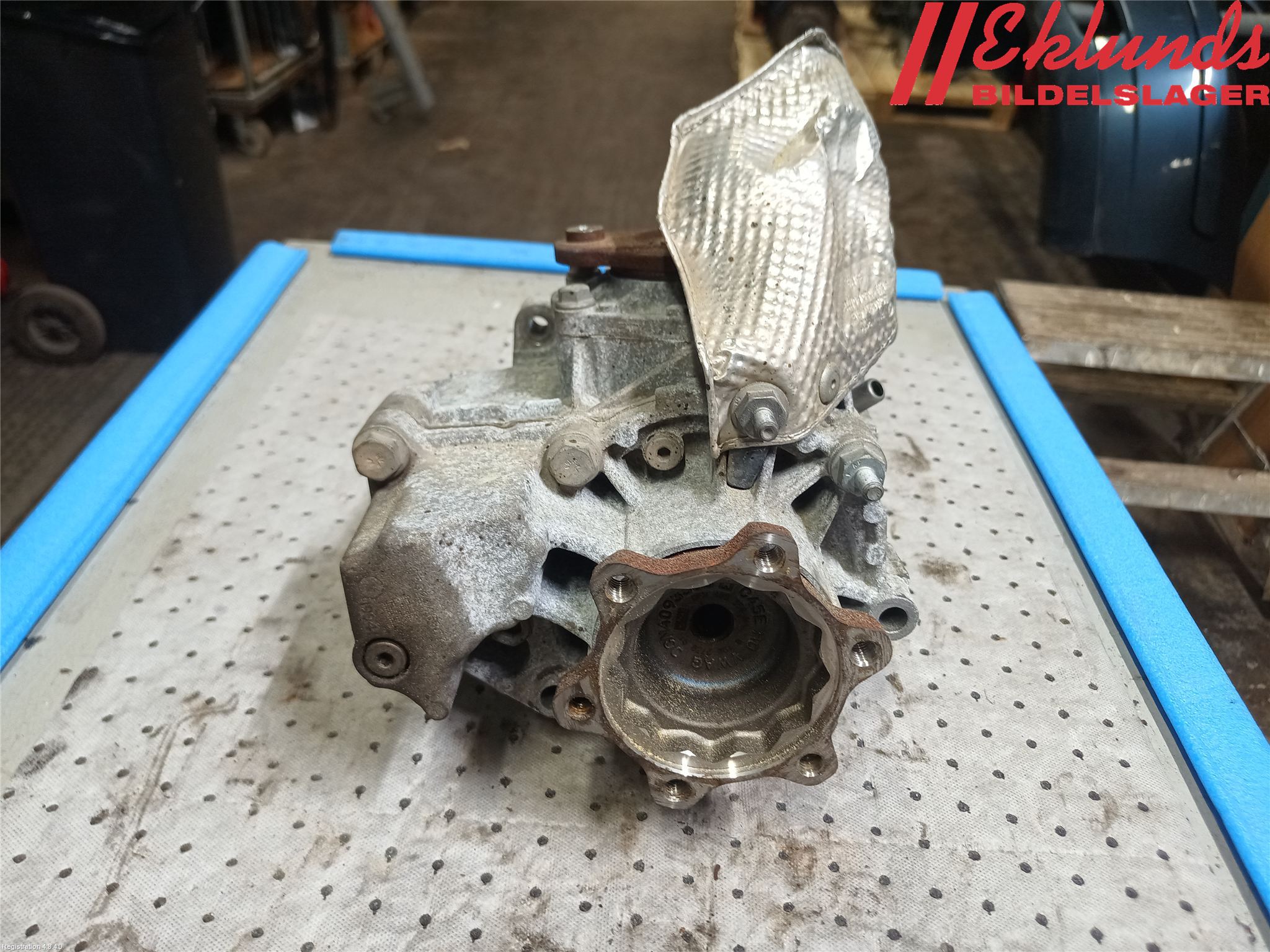 0FN-409-053-C: Transfer - gear-box, Front axle assembly lump