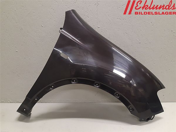 Błotnik przedni prawy NISSAN QASHQAI / QASHQAI +2 I (J10, NJ10, JJ10E)