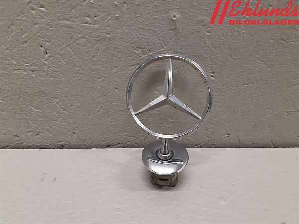 Markenzeichen MERCEDES-BENZ E-CLASS (W212)