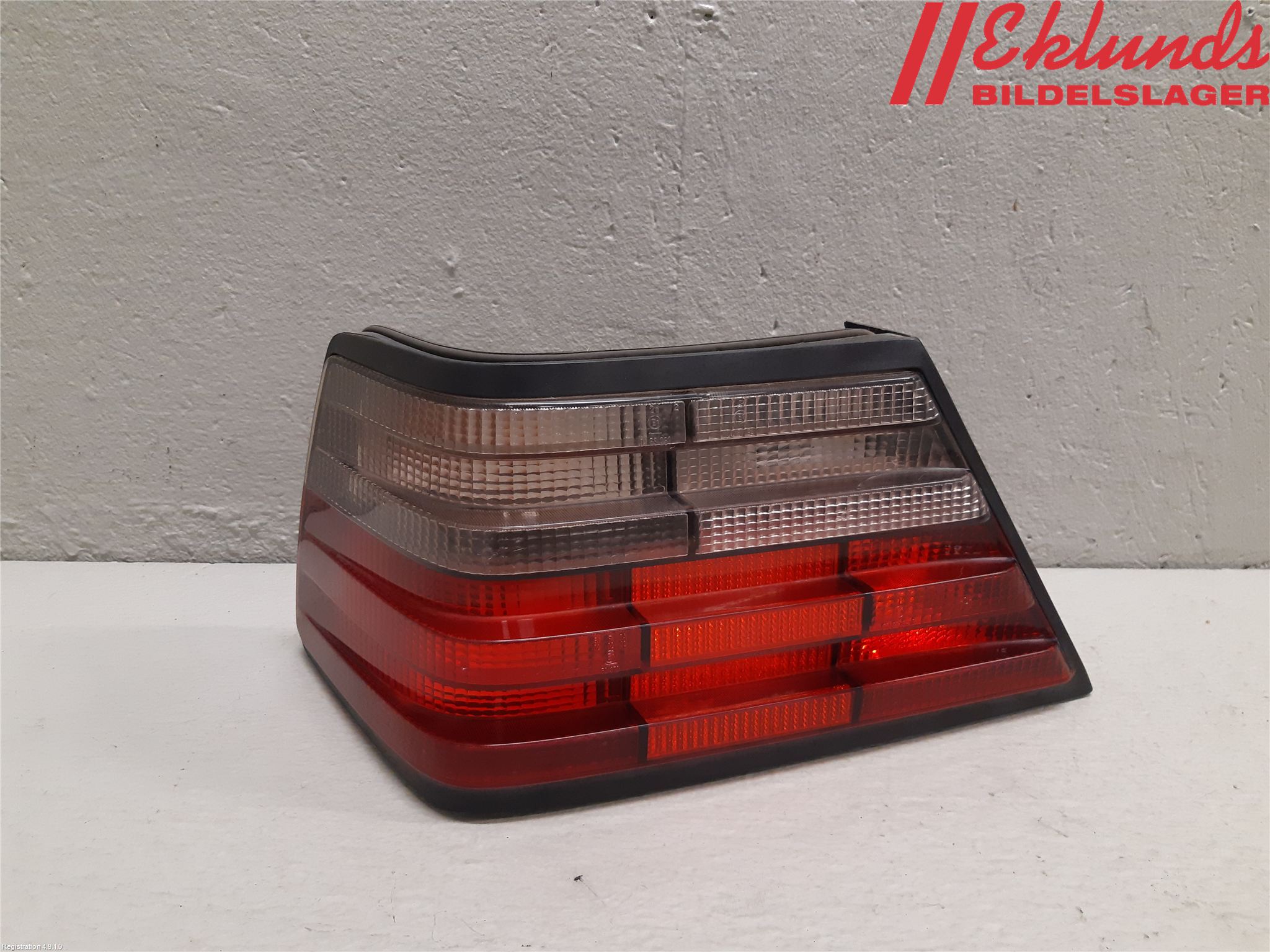 Baglygte MERCEDES-BENZ CABRIOLET (A124)