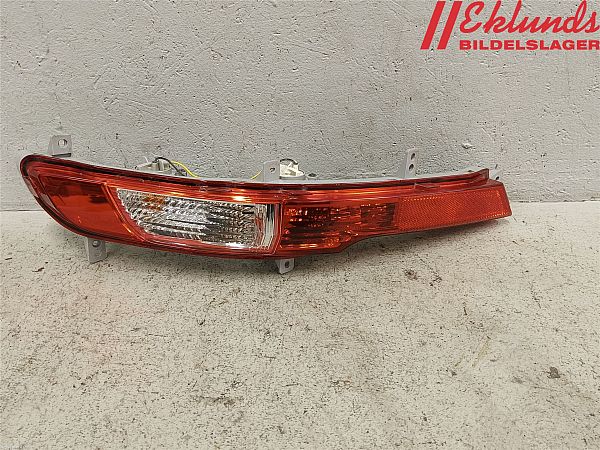 Rear bumper light