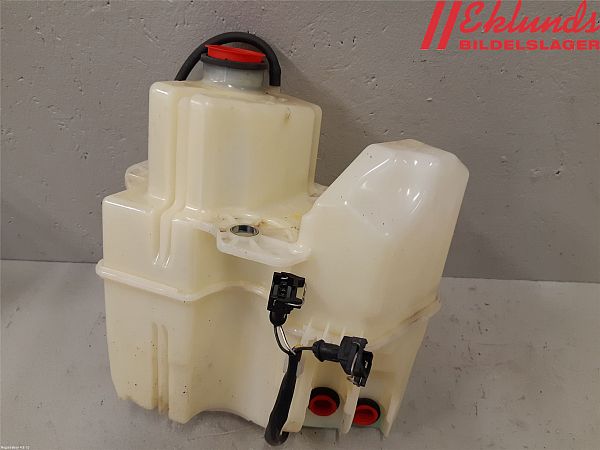 Sprinkler container VOLVO V70 Mk II (285)