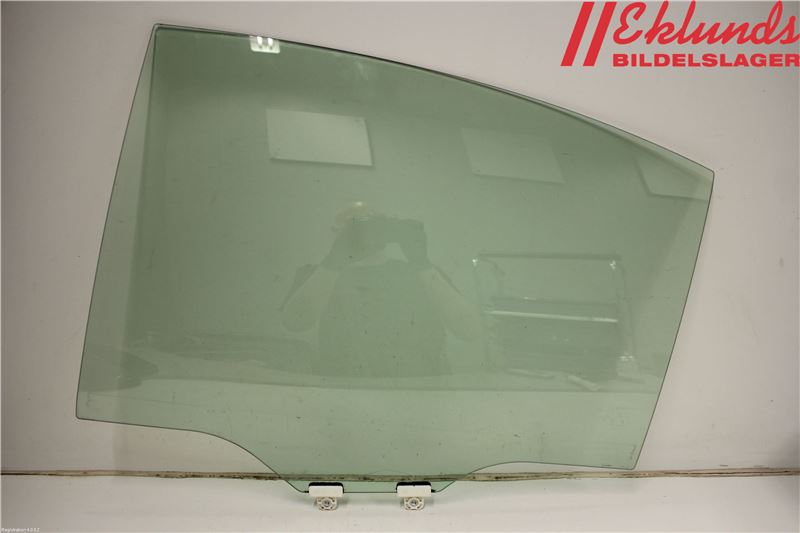 Rear side window screen SUBARU LEGACY V (BM)
