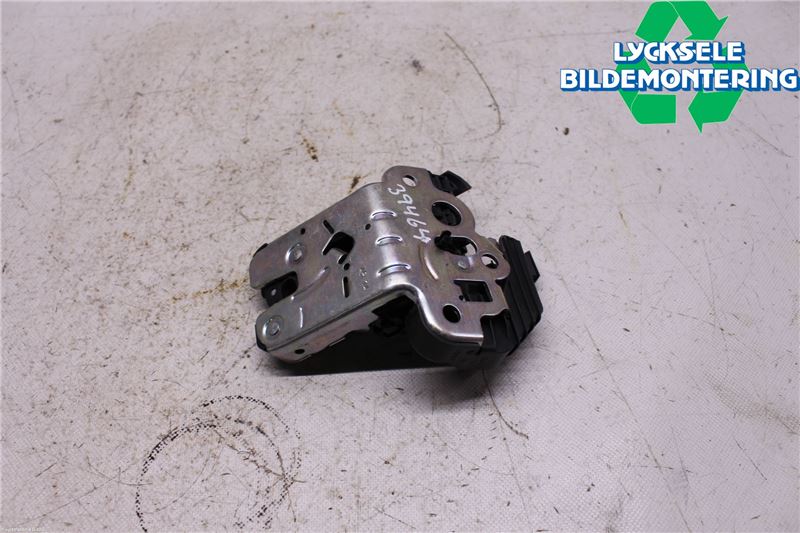 Tailgate lock