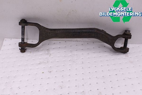 Upper control arm