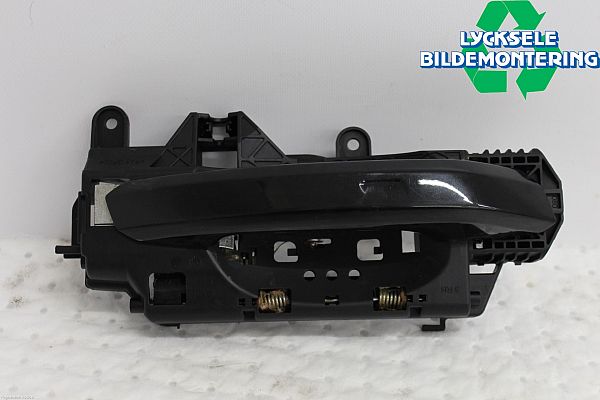 8W1-837-240 : Handgriff aussen - Autoparts24