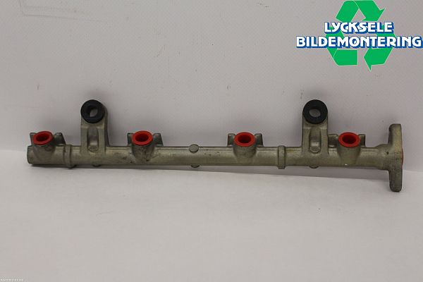 High-pressure rail / injection nozzle pipe TOYOTA YARIS/VITZ (_P1_)