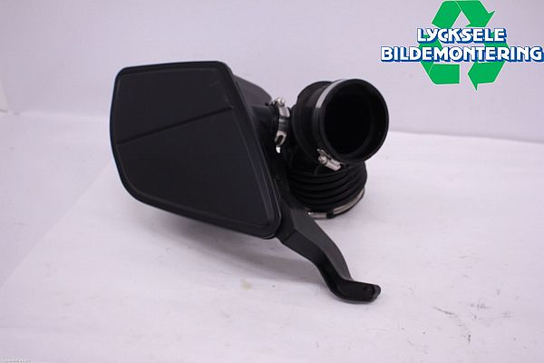 Intake resonator