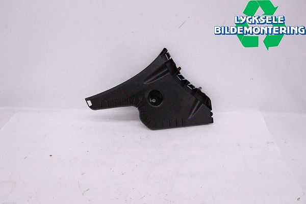 Rear bumper mounting bracket