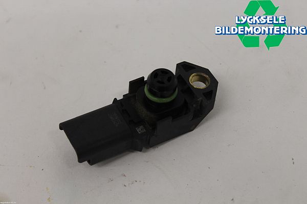 common rail (Injectie) / Verstuiver Brug FORD KUGA II (DM2)