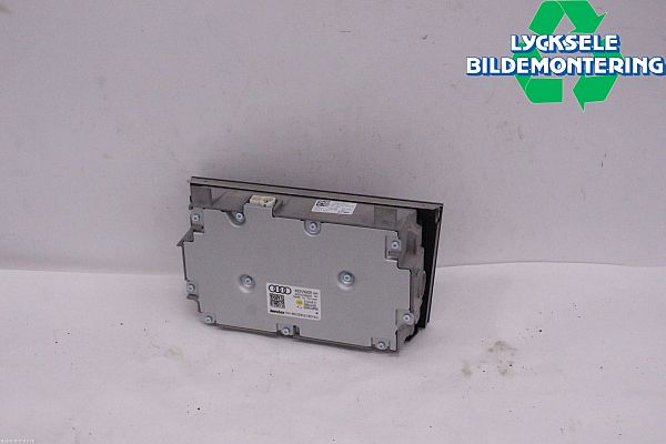 Multiskærm / display AUDI E-TRON (GEN_)