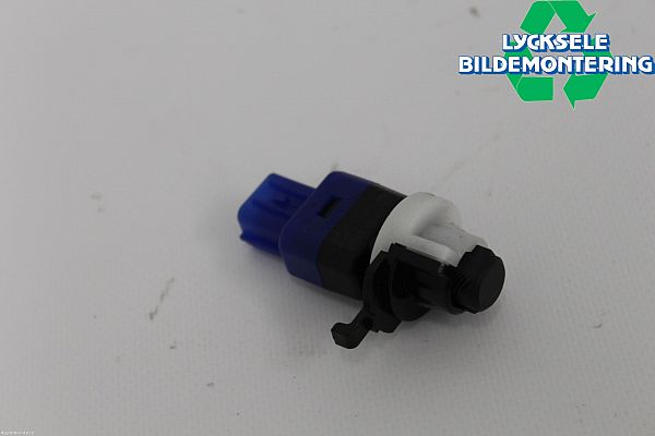 contact feu stop KIA CEED Combi Van (CD)