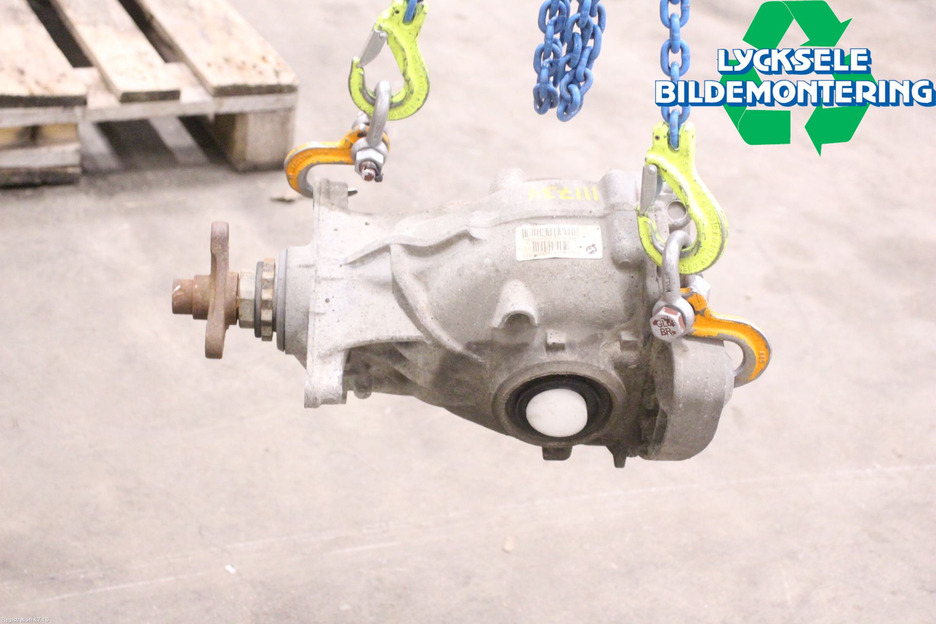 33107584448 : Rear axle assembly lump and Transfer - gear 33107584448 : Rear axle assembly lump and Transfer - gear