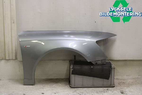 Błotnik przedni prawy AUDI A6 Avant (4F5, C6)