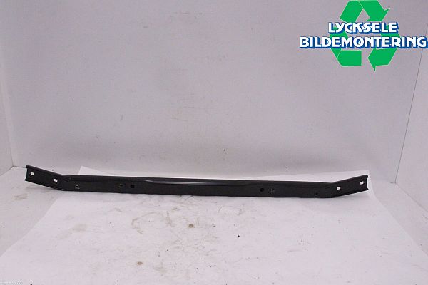 Top upper radiator support slam panel
