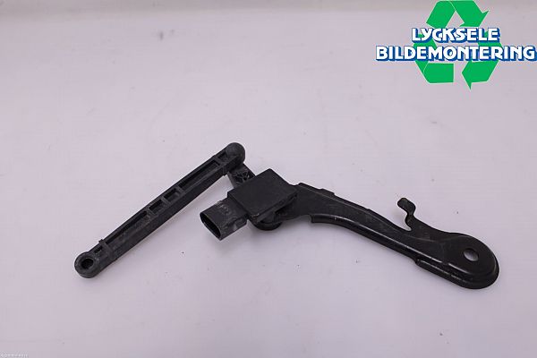 Sensor - lygtejustering AUDI A6 (4A2, C8)