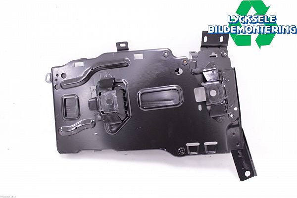 Battery tray
