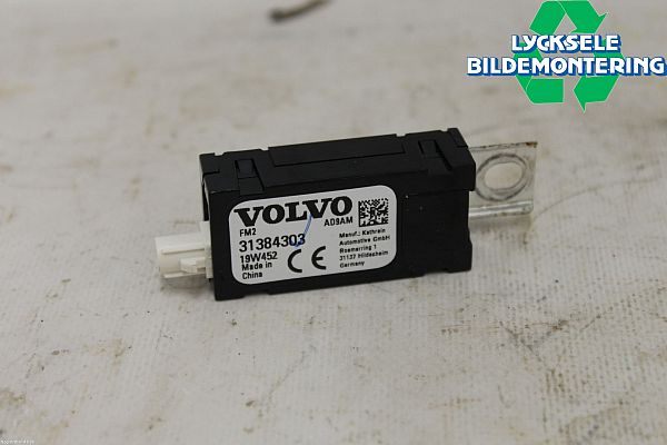 Wzmacniacz antenowy VOLVO V60 II (225, 227)
