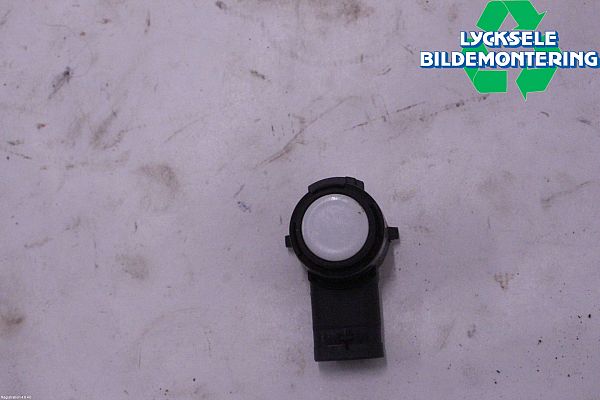 Einparkhilfe Sensor vorne VW PASSAT B8 Estate (3G5, CB5)