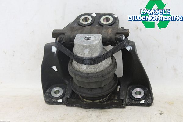 31686885 : motorophæng / motorfæste og Motorophæng - Autoparts24