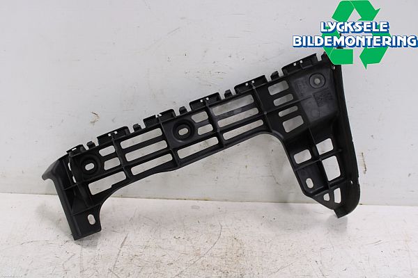 Rear bumper mounting bracket