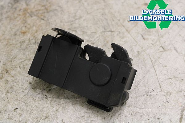 Engine hood lock