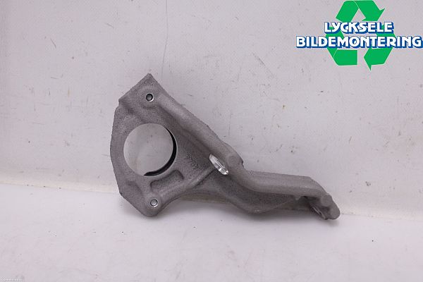 Drive shaft support bearing and bracket