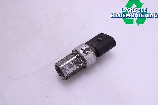 AC pressure sensor