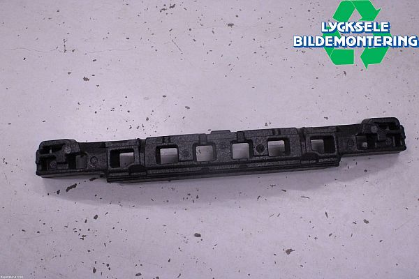 Front bumper foam support bar
