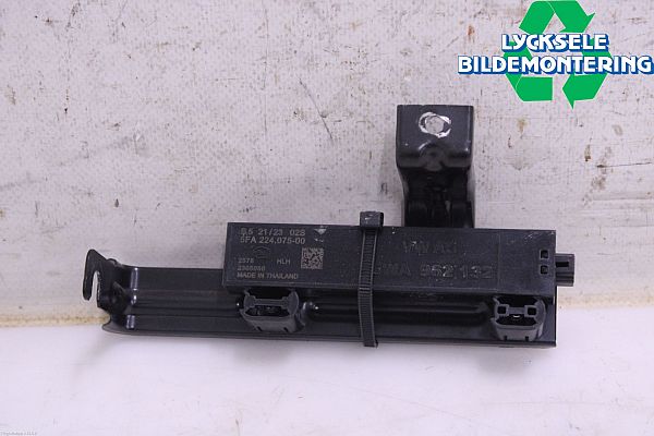 Keyless system antenna