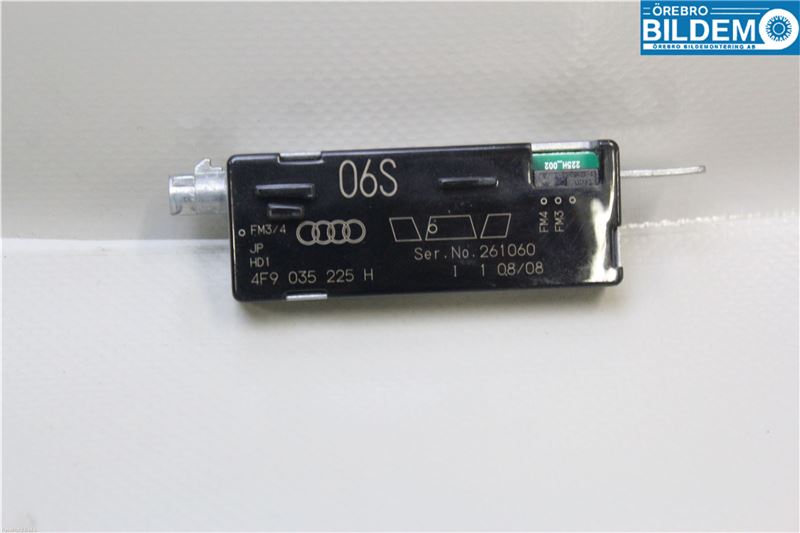 Wzmacniacz antenowy AUDI A6 Avant (4F5, C6)
