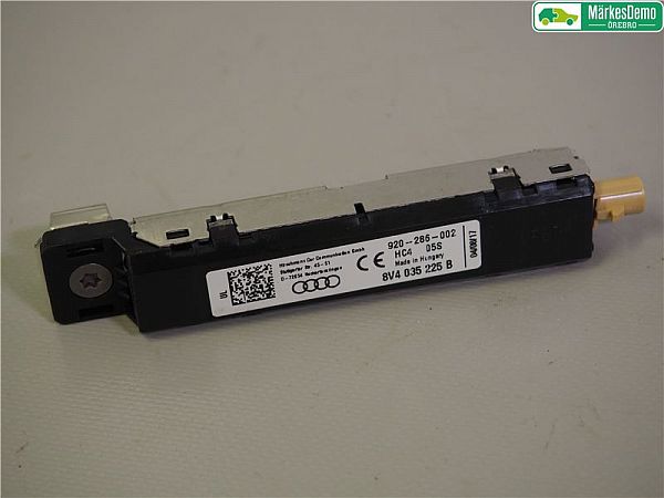 Wzmacniacz antenowy AUDI A3 Sportback (8VA, 8VF)