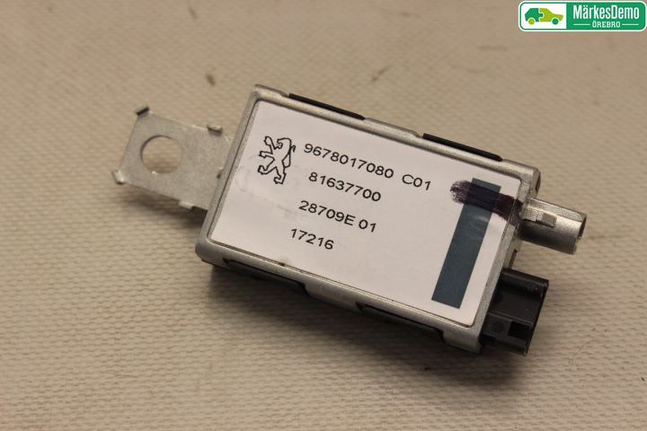 Wzmacniacz antenowy PEUGEOT 3008 SUV (M_)