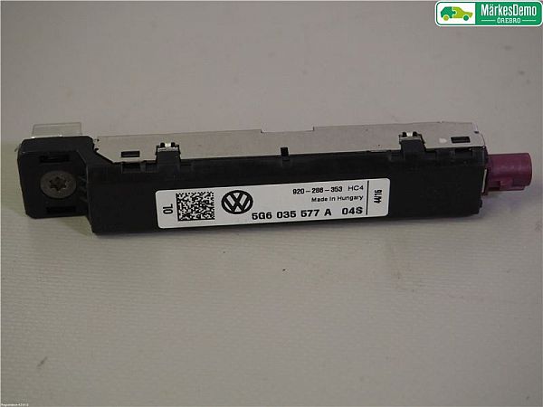 Antenneforstærker VW GOLF VII (5G1, BQ1, BE1, BE2)