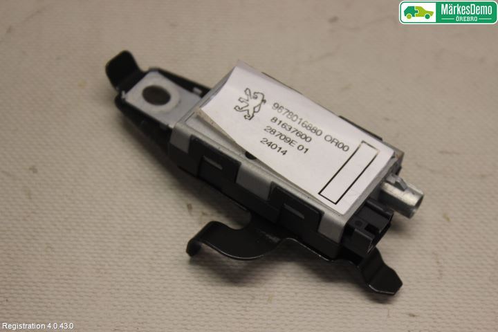 Wzmacniacz antenowy PEUGEOT 308 SW II (LC_, LJ_, LR_, LX_, L4_)