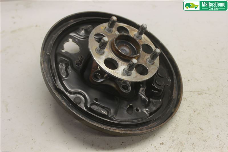 Spindle - rear TOYOTA VERSO S (_P12_)